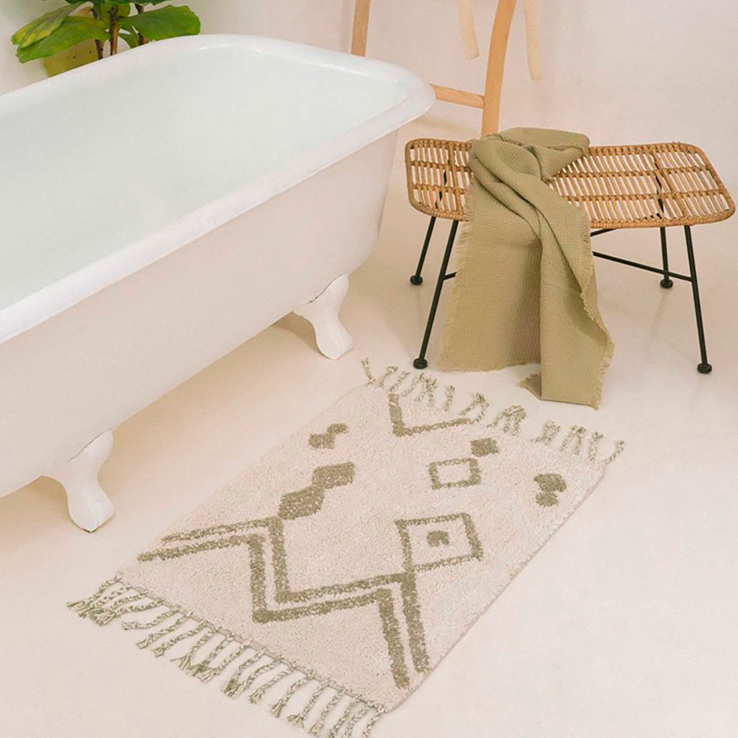 Piso de Baño Fauve 50x70 Crudo - Form Design