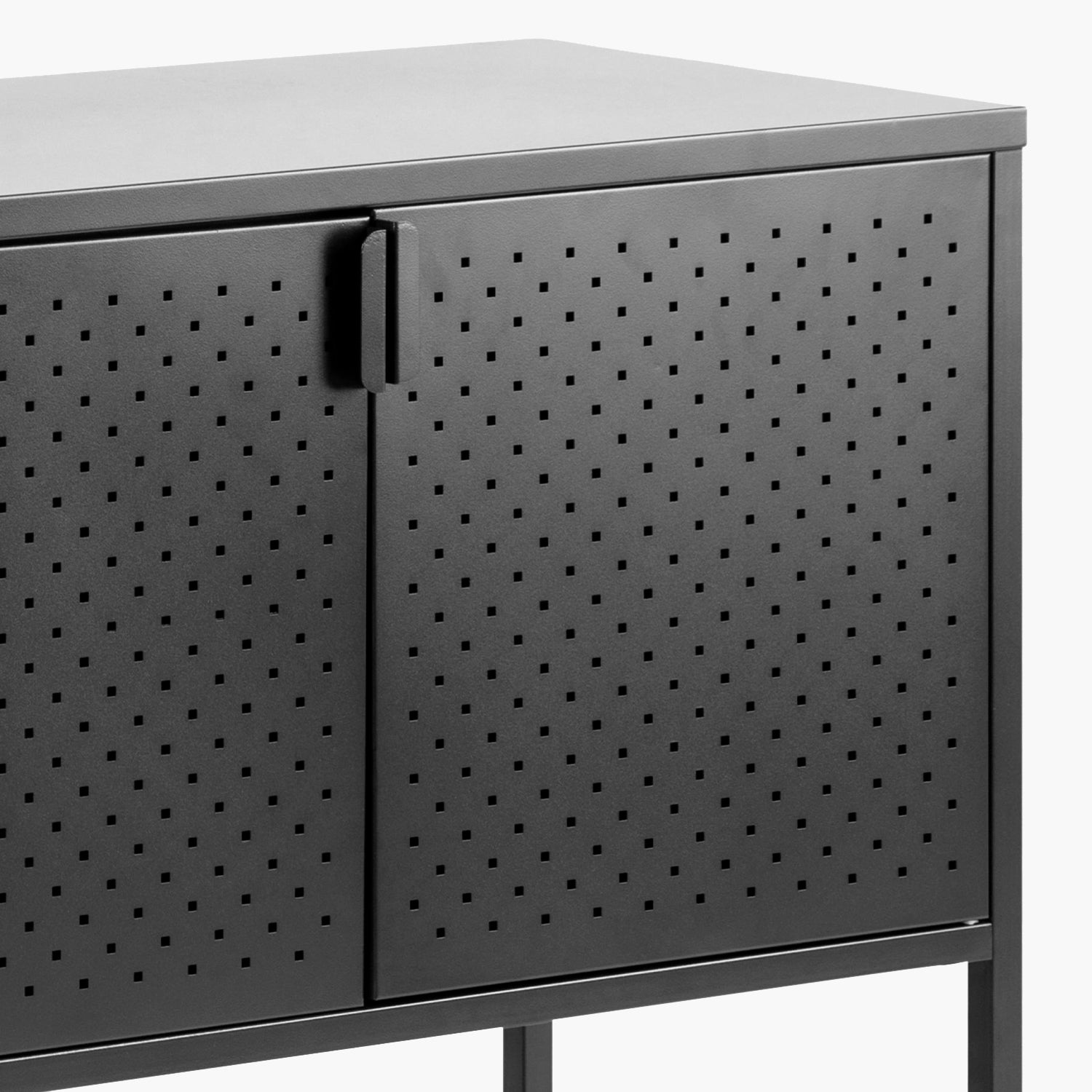 Arrimo medio Newton 3 puertas Negro - Form Design