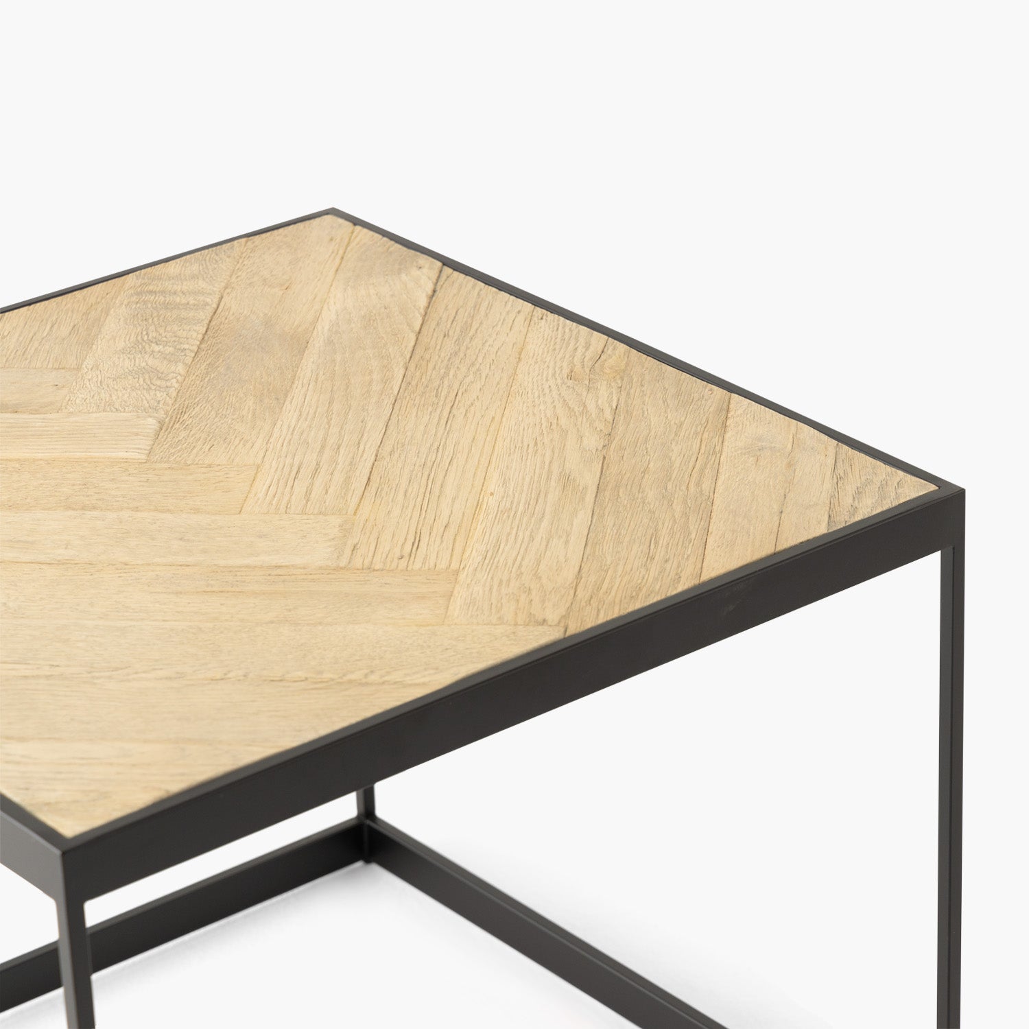 Mesa Lateral Aimar Natural - Form Design