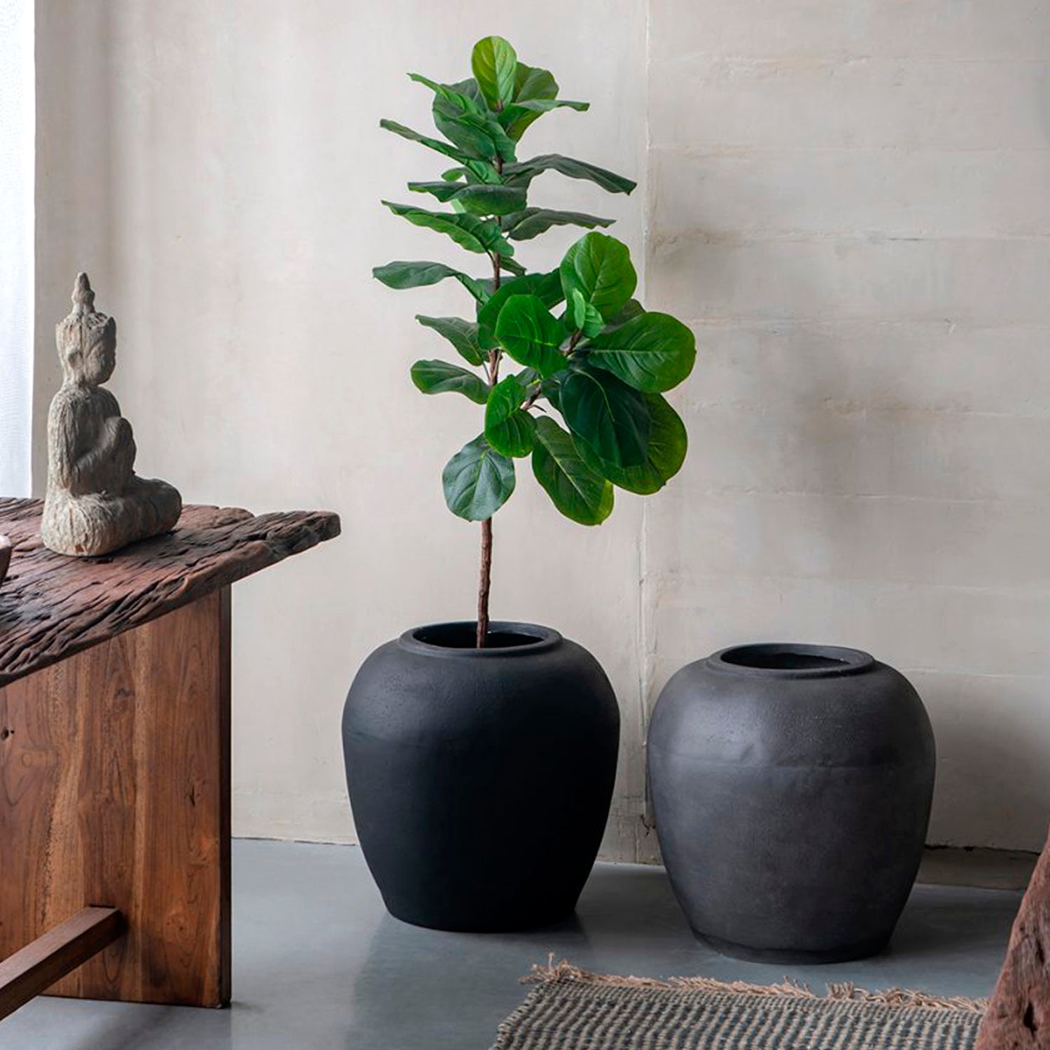 Jarrón Petra Negro - Form Design