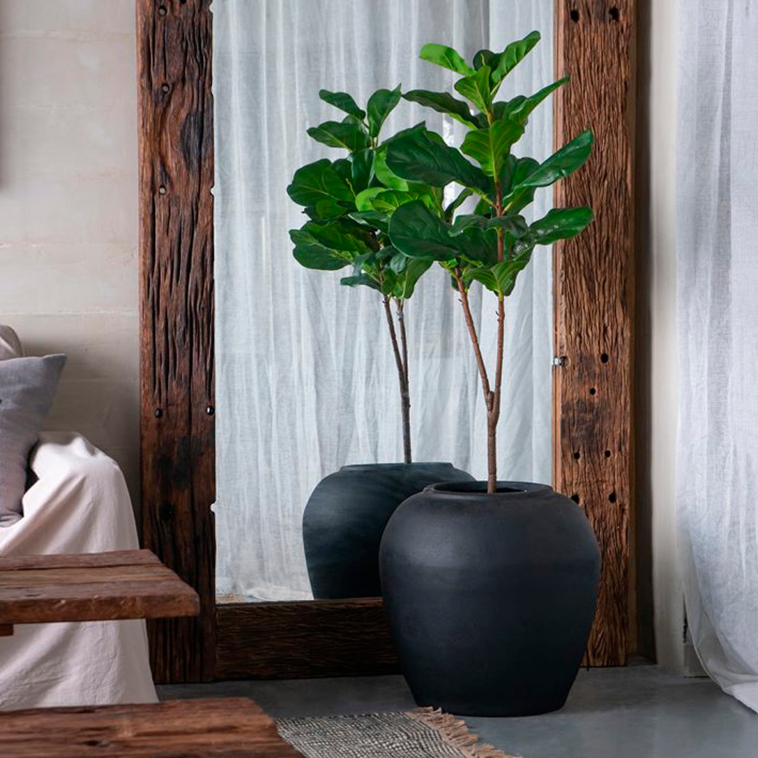 Jarrón Petra Negro - Form Design