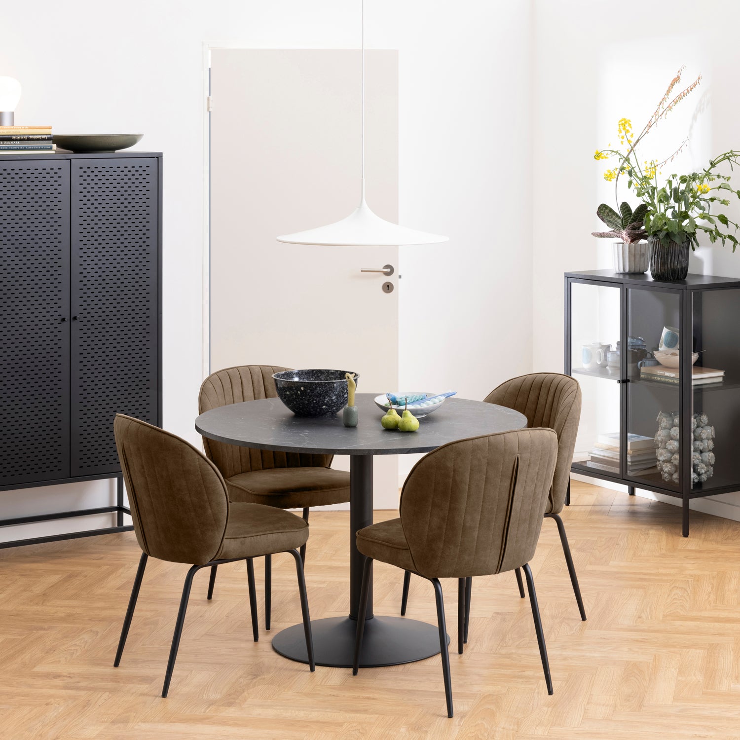 Mesa Comedor Madrid Negro - Form Design