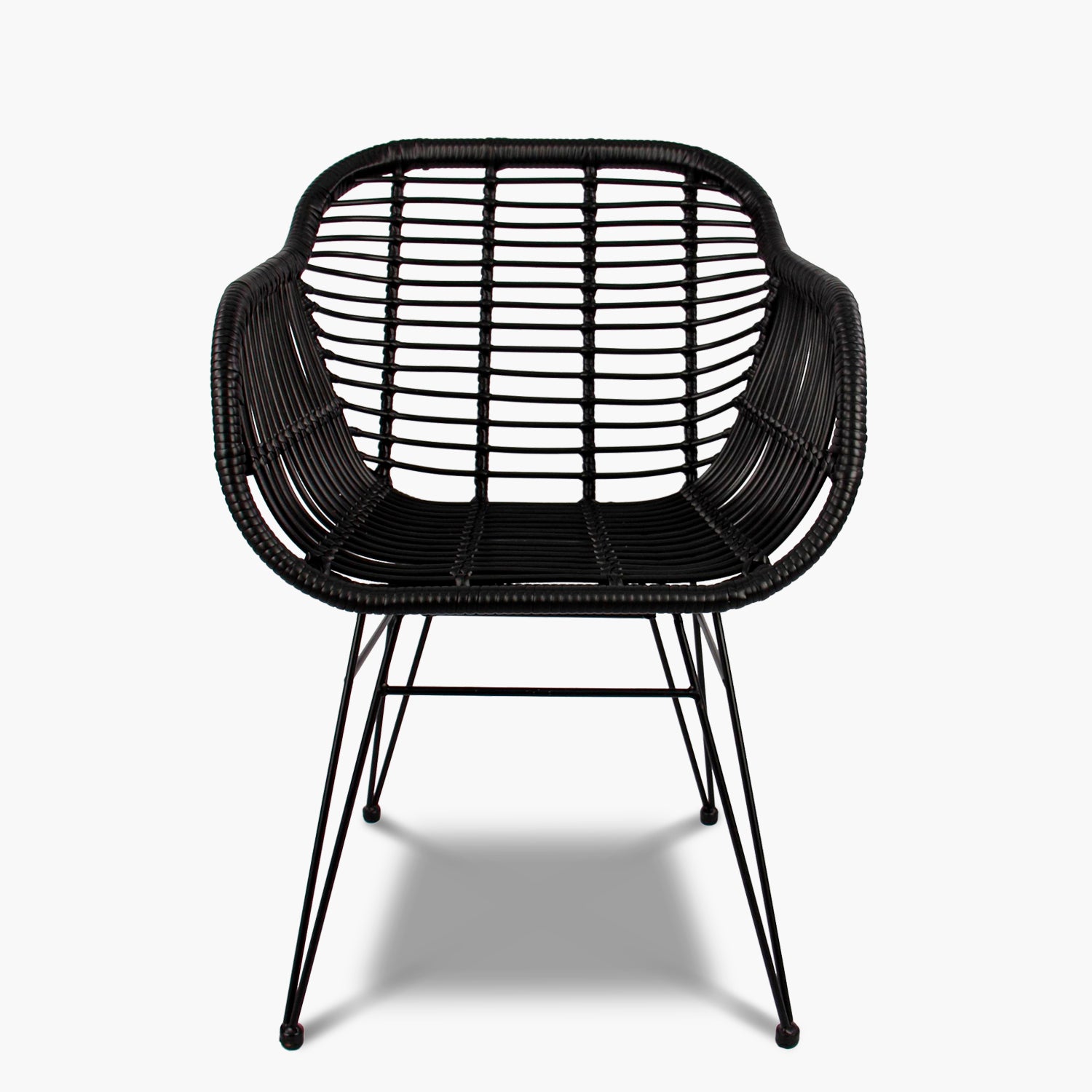 Silla Comedor c/brazo ratan sintetico Creta Negro - Form Design