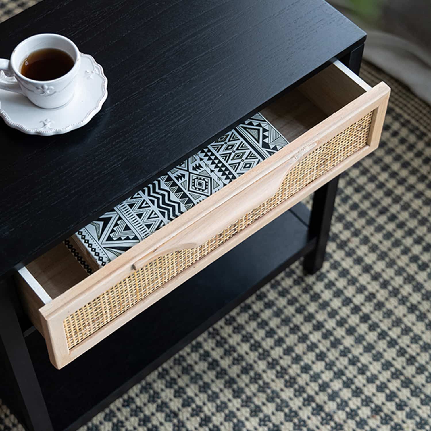 Velador John Negro - Form Design