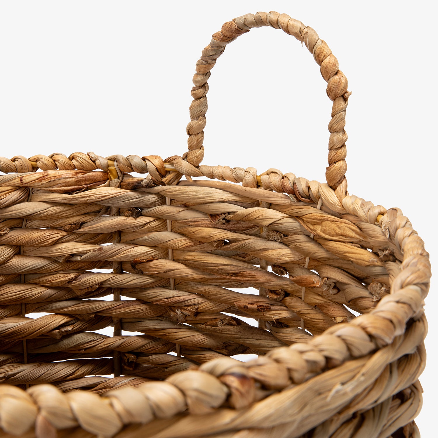 Canasto Tike M - Form Design