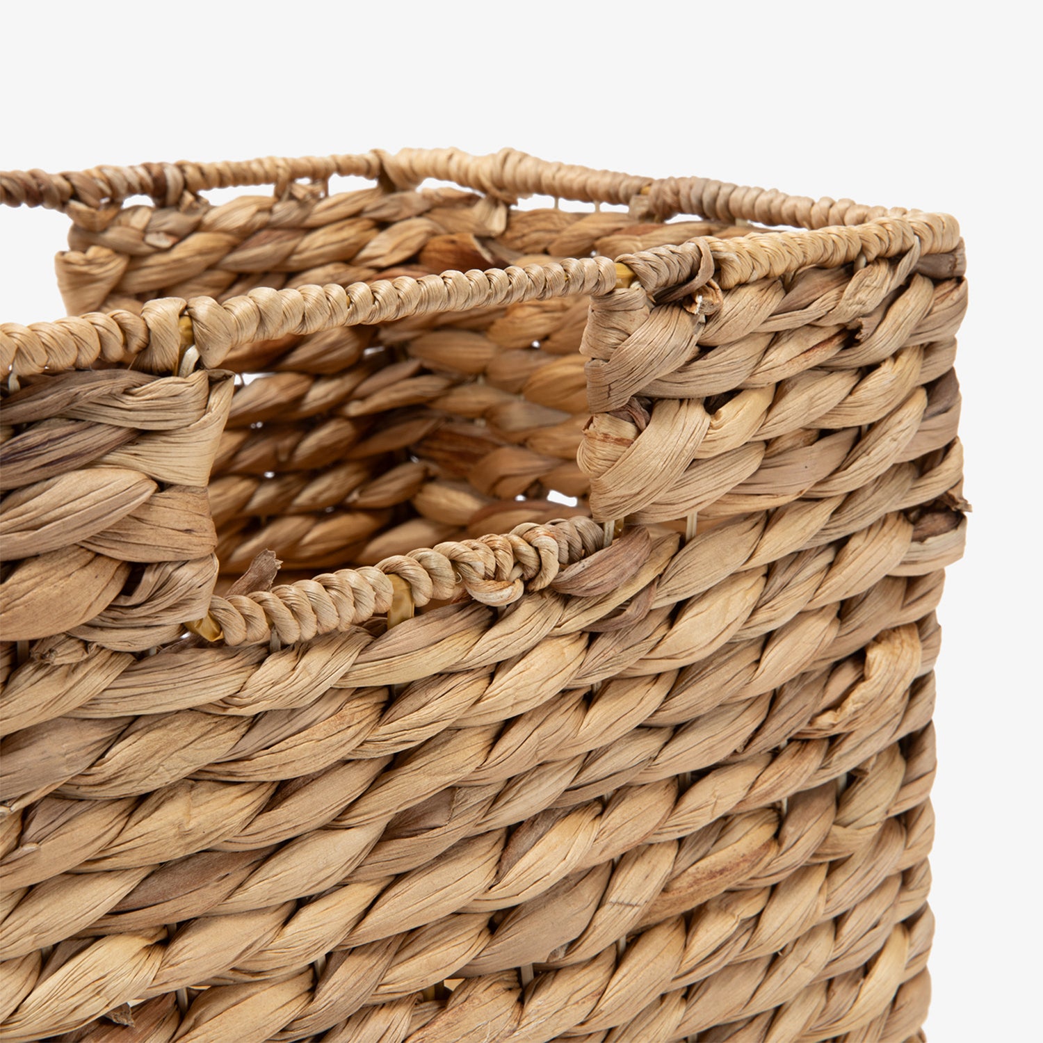 Canasto Baga M - Form Design