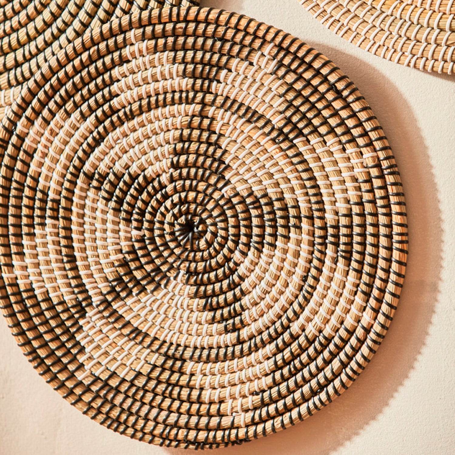 Plato Decorativo Pared Amiyad Multicolor 40D