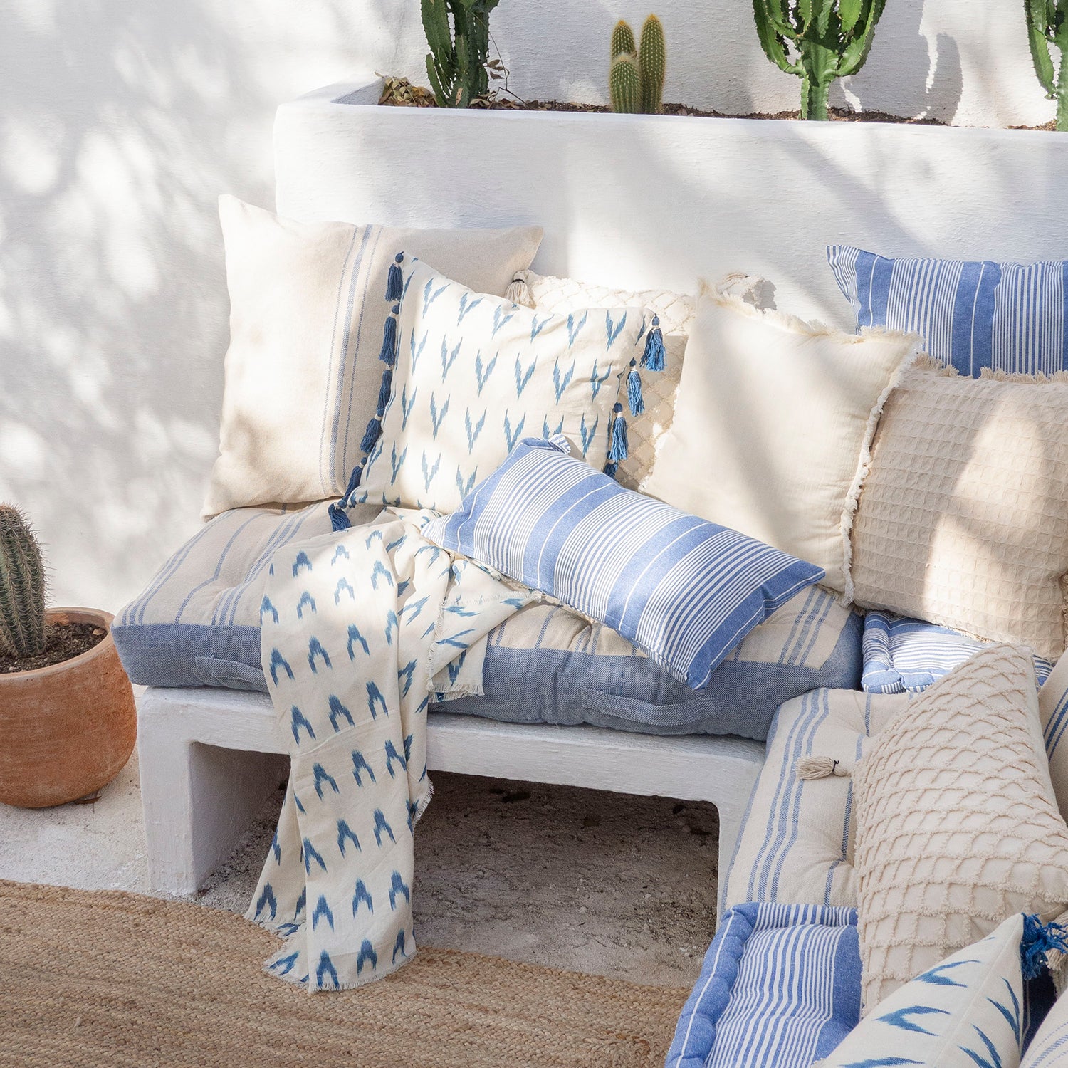 Cojín de Suelo Capri 120x60 Azul - Form Design