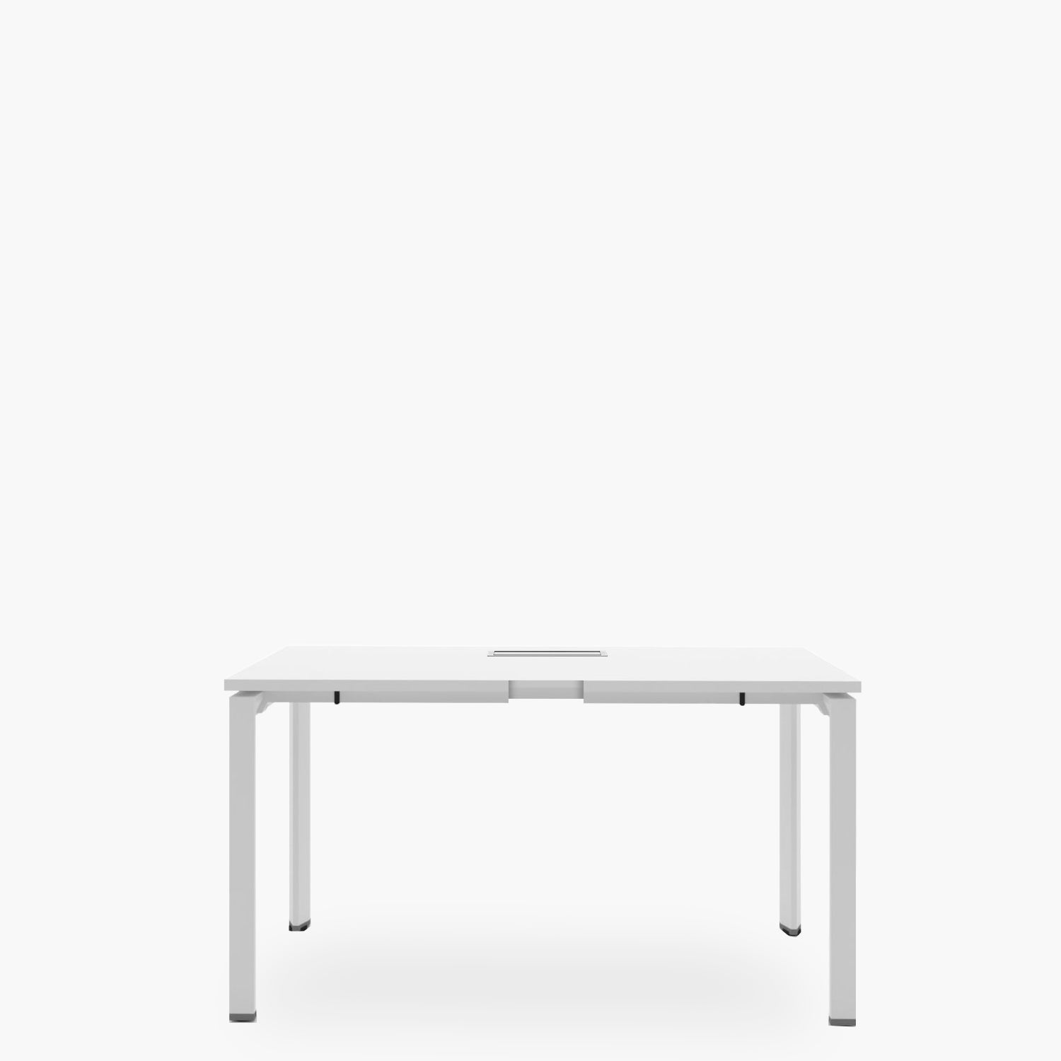 Escritorio Neo con pasacables 140x60 - Form Design