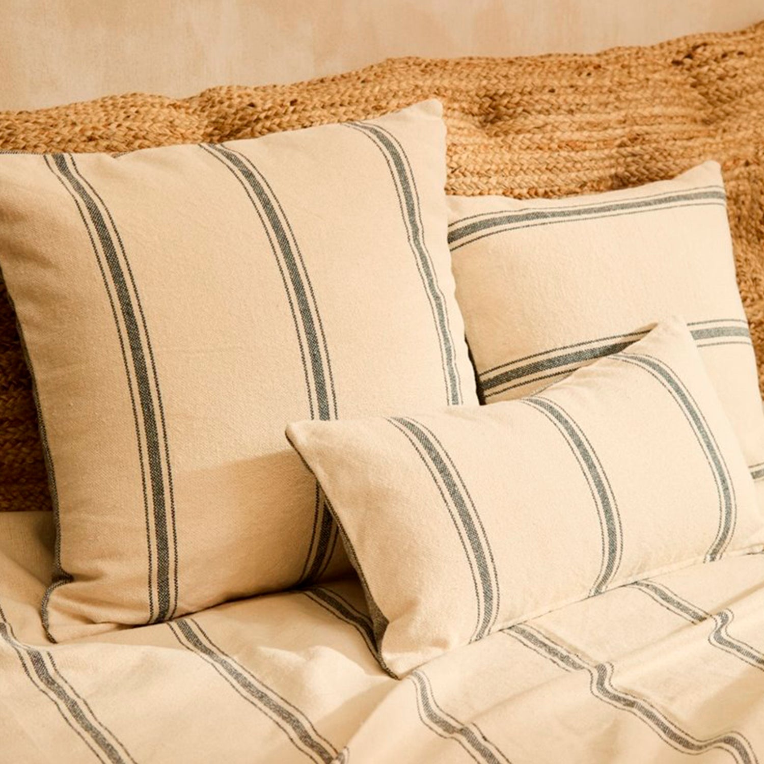 Funda Cojín Bari Gris Oscuro 45x45