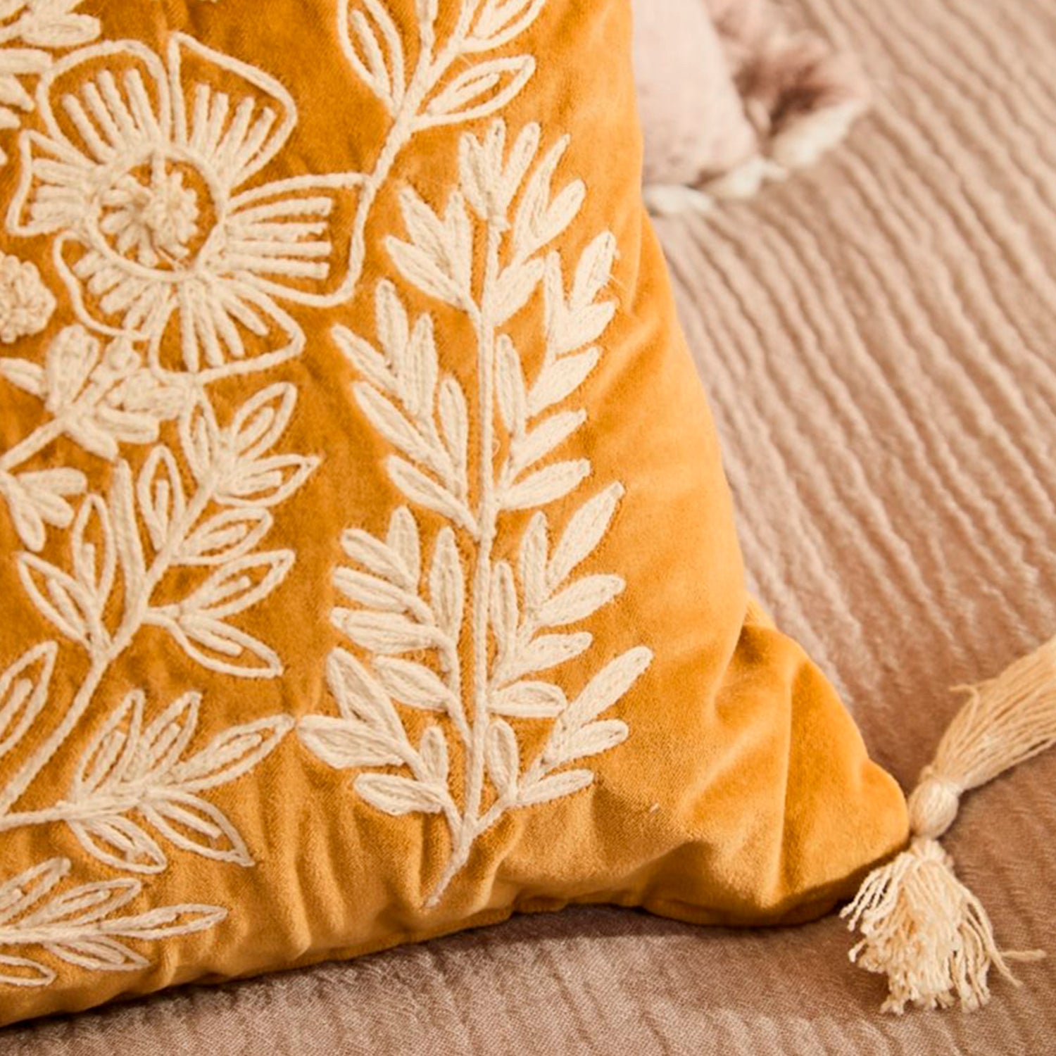 Funda Cojín Sakura 45x45 Mostaza