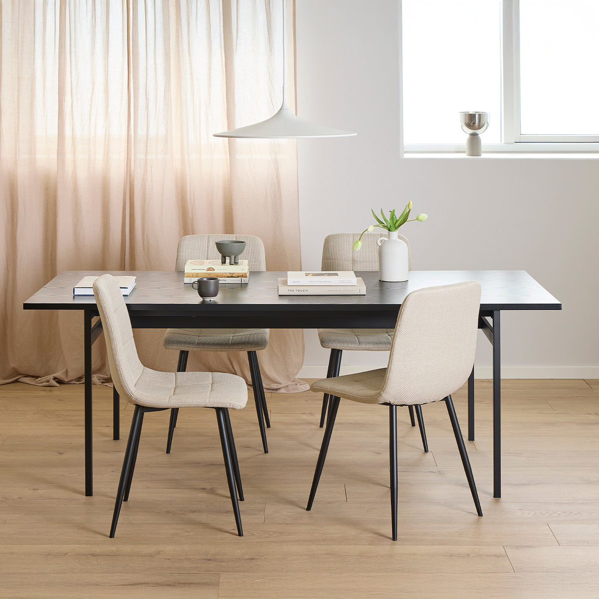 Mesa Comedor Angus Negro