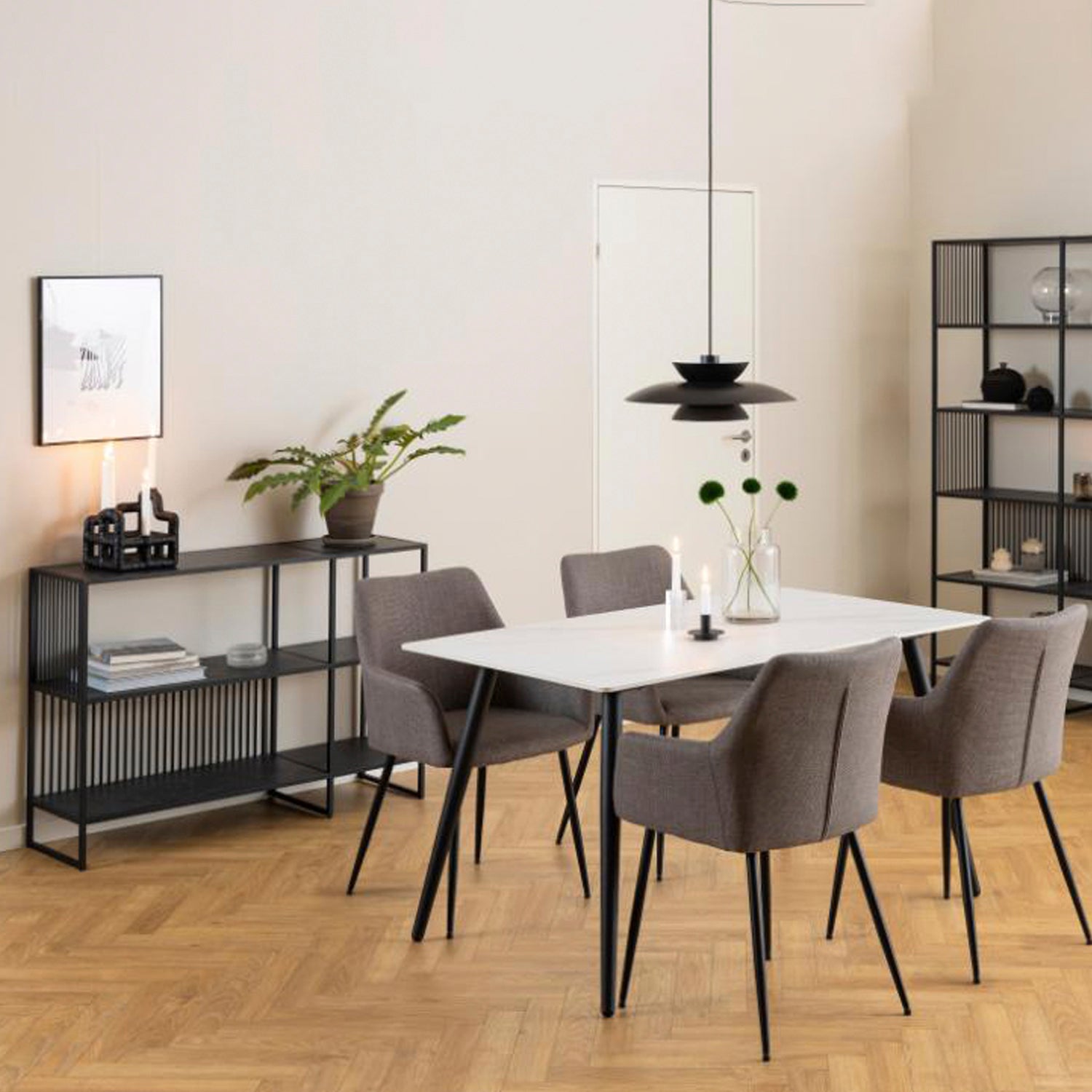 Arrimo Medio Liverpool Negro - Form Design