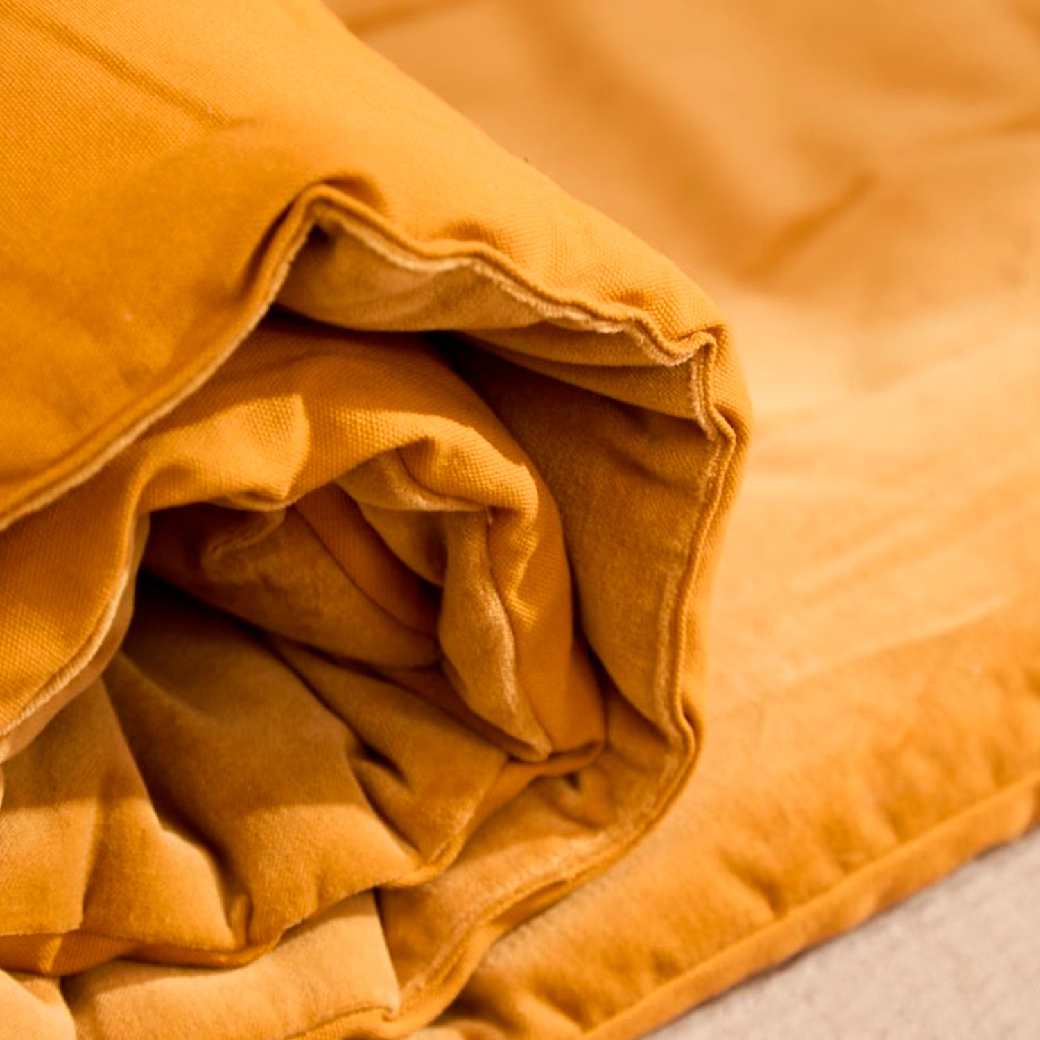 Piecera Velur Mostaza 220x70