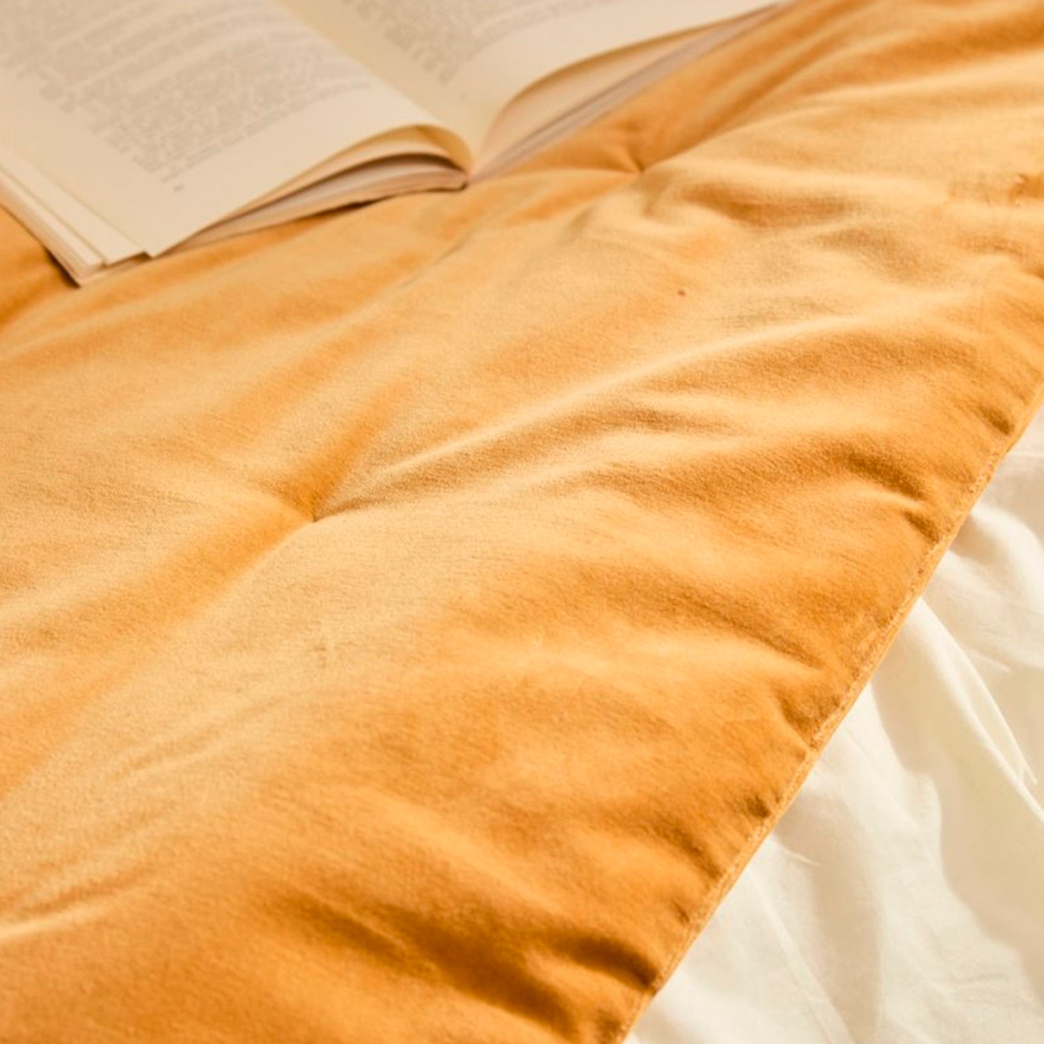 Piecera Velur Mostaza 220x70