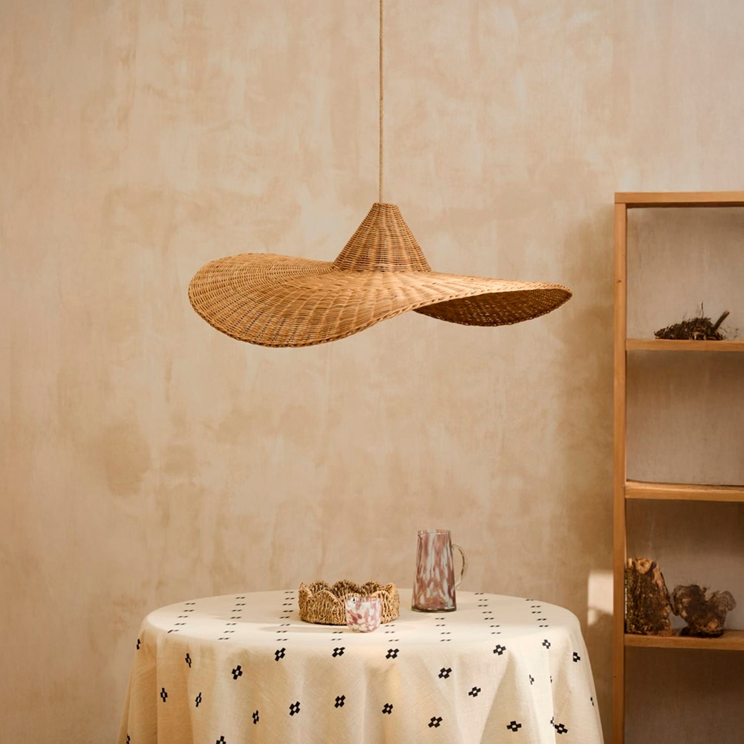 Pantalla Salakot 60x21