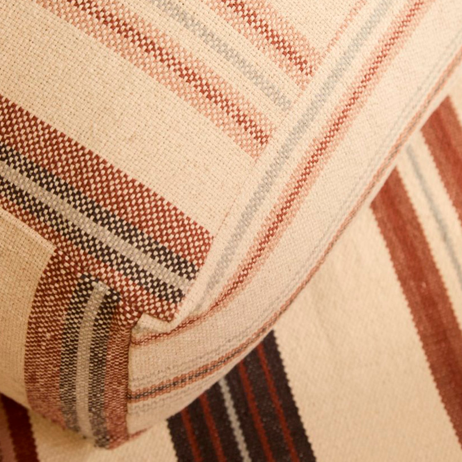 Cojín de Suelo Perú 60x60x30 Tierra