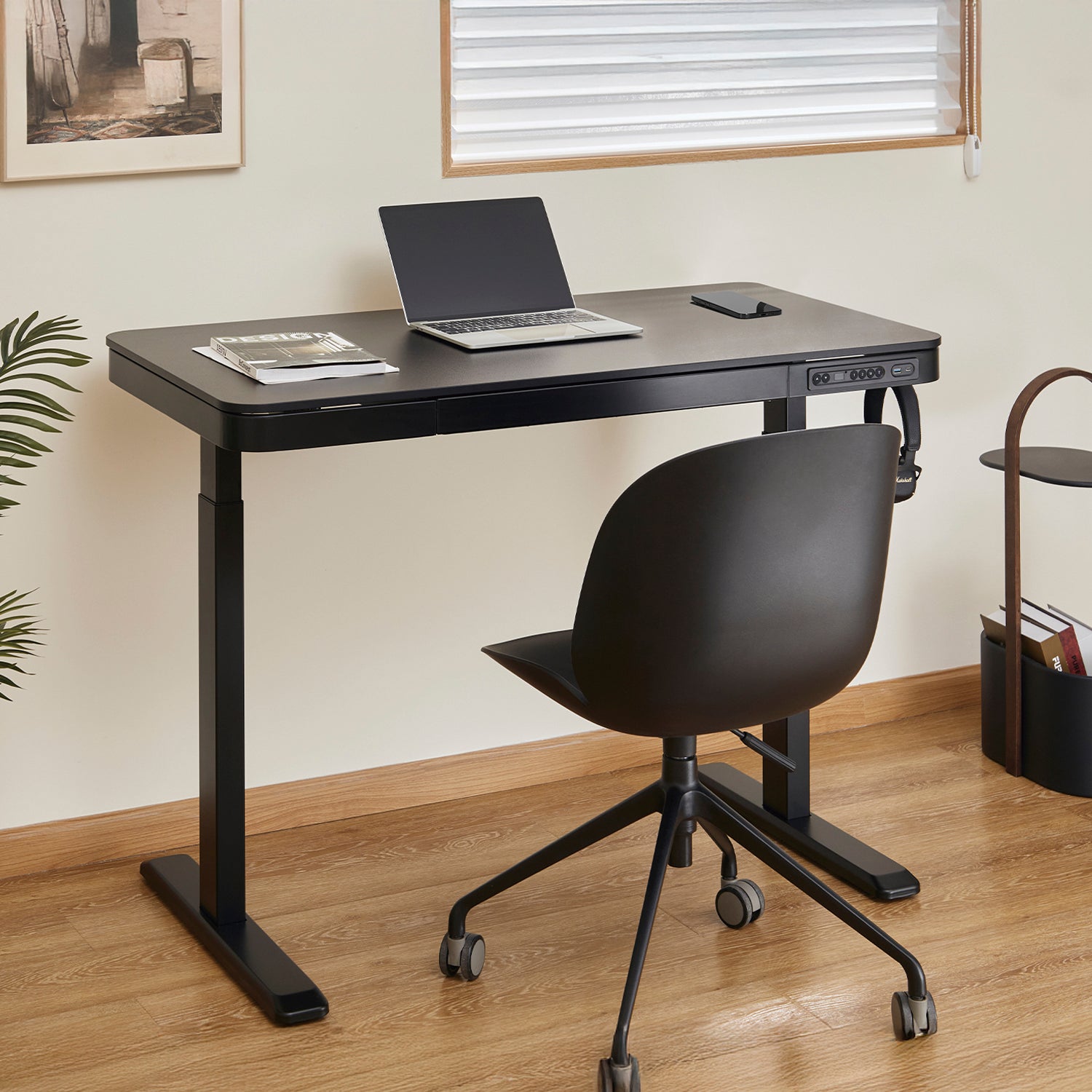 Escritorio Home Office Cosmo Eléctrico Pro Negro 118x60
