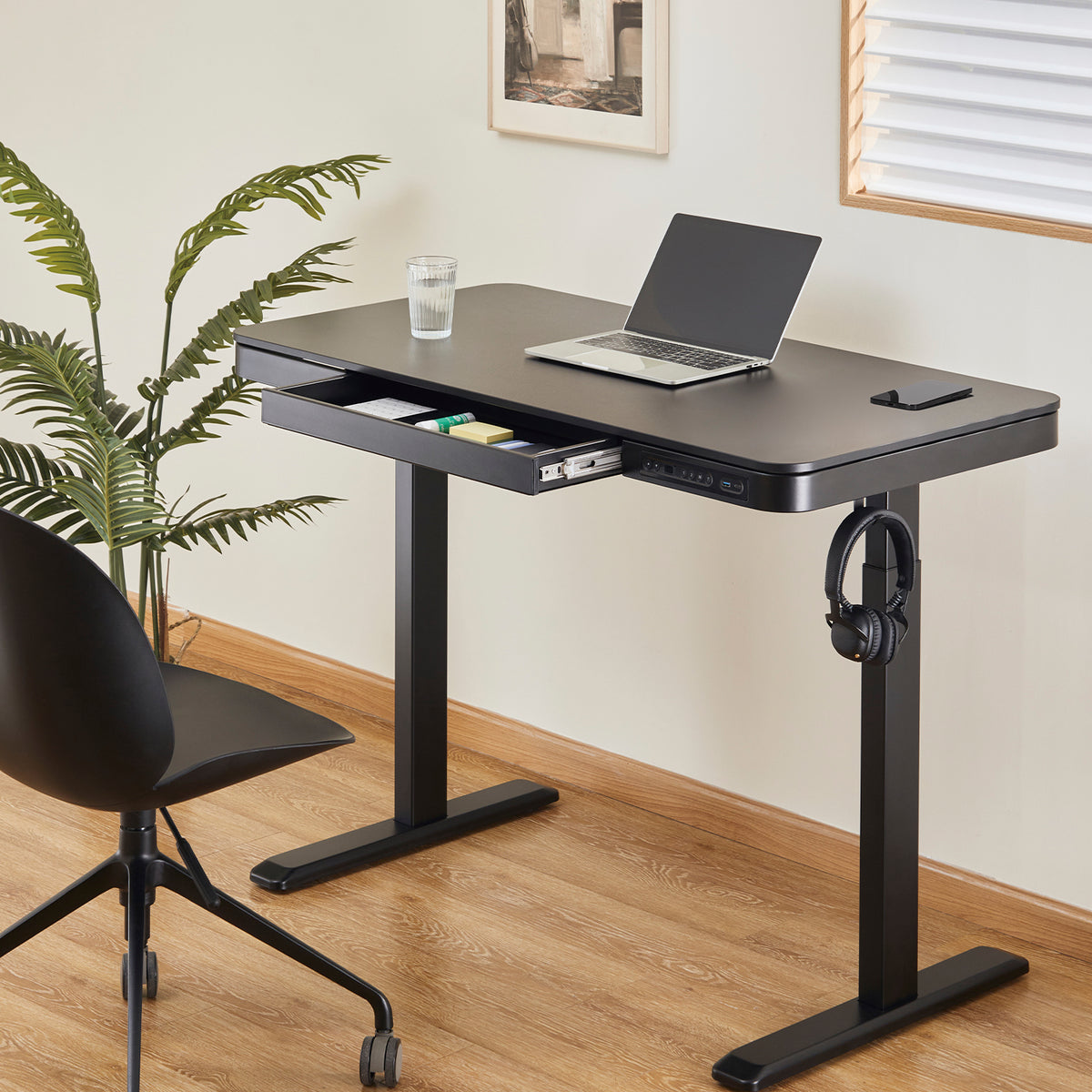 Escritorio Home Office Cosmo Eléctrico Pro Negro 118x60