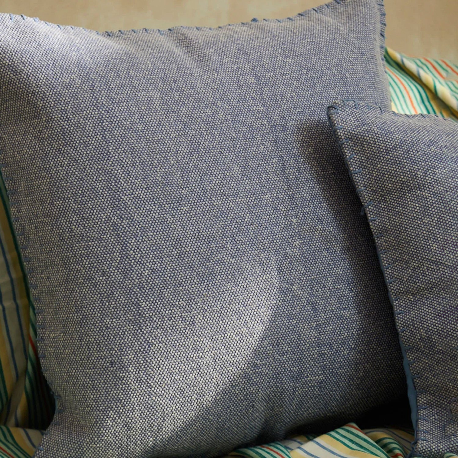 Funda Cojín Asana Azul 60x60