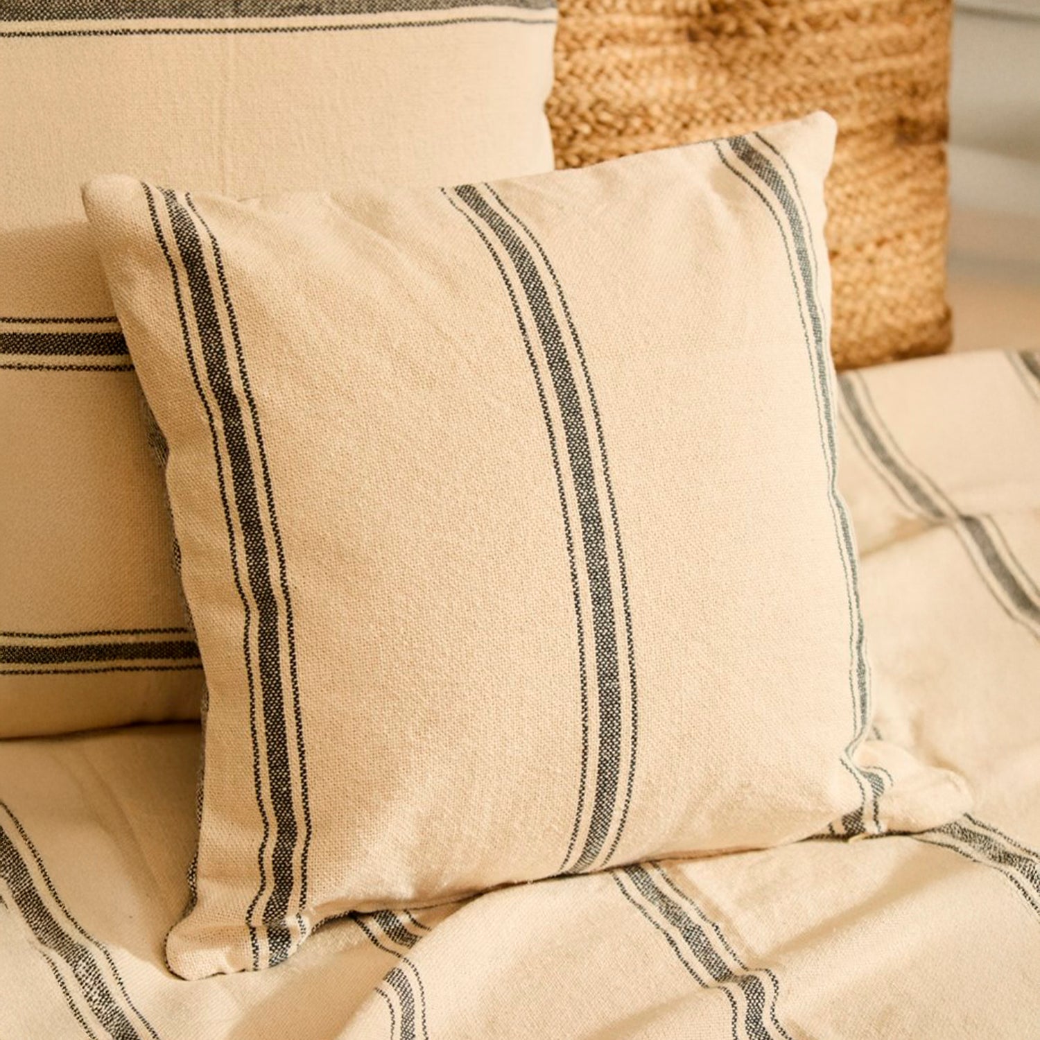 Funda Cojín Bari Gris Oscuro 45x45