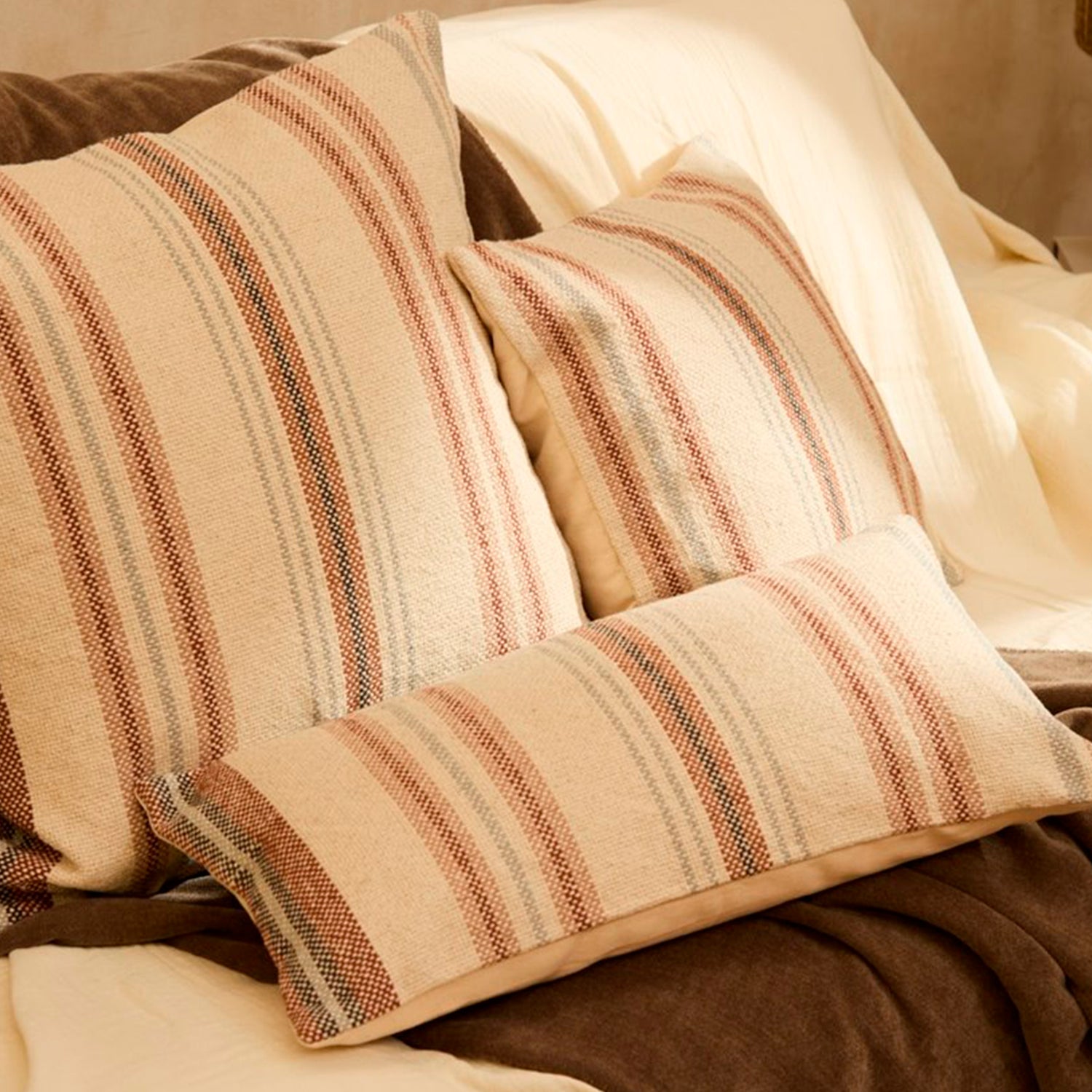 Funda Cojín Perú 30x60 Tierra