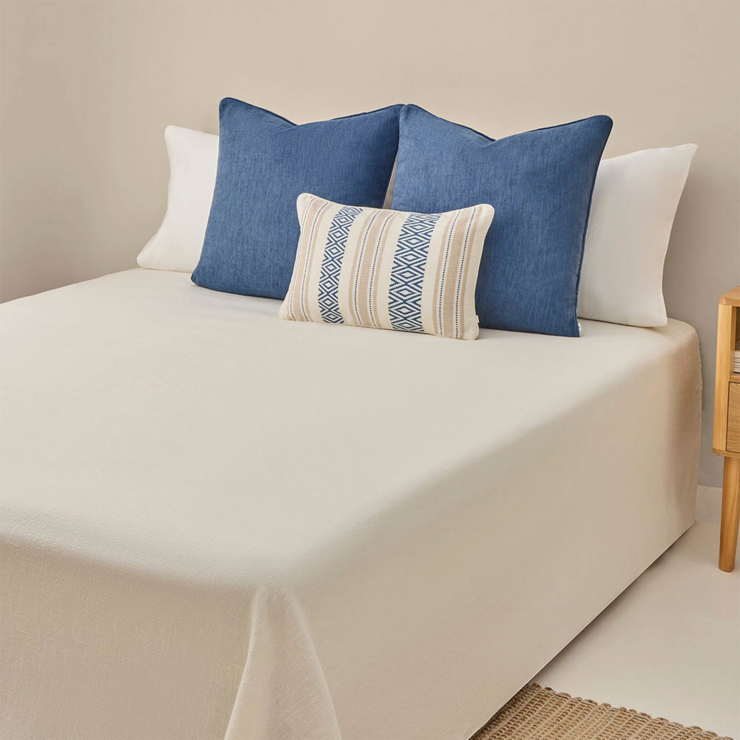 Colcha Soliso 180x280 Crudo (Cama 1,5 Plazas)