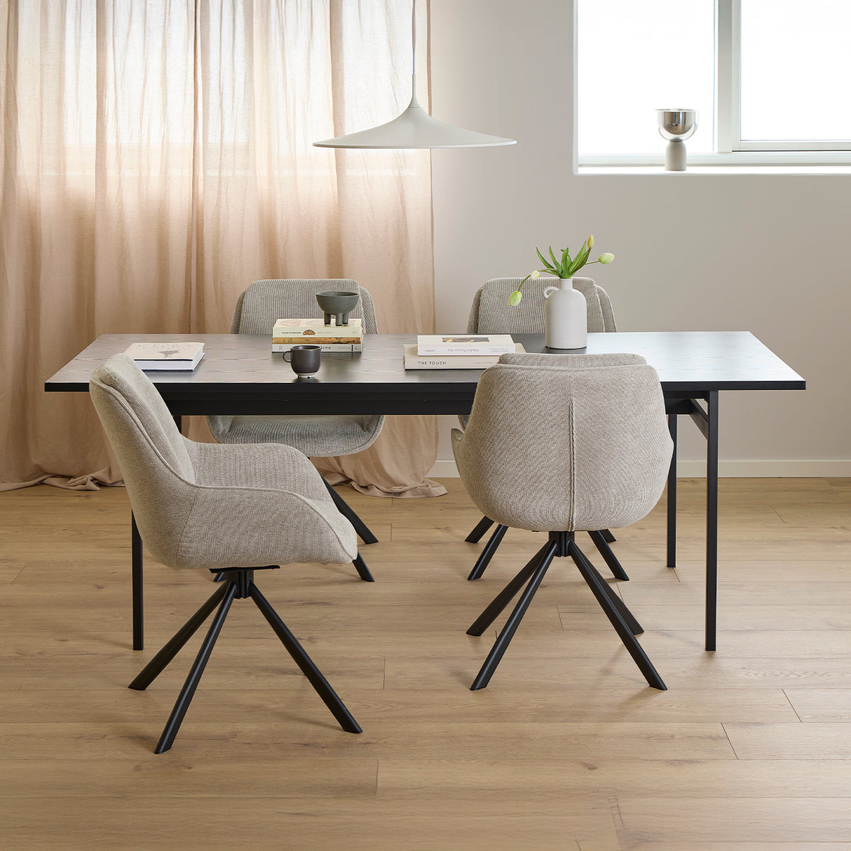Mesa Comedor Angus Negro